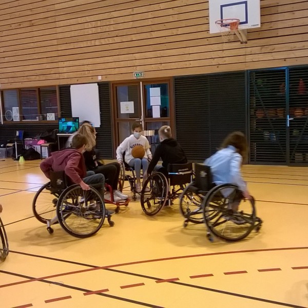 Sensibilisation au handicap avec Handisport